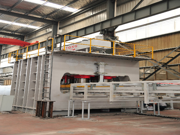 雙貼面熱壓機(2400T-2800T) 6*12 尺 雙貼面熱壓機(2400T-2800T) 6*12 尺