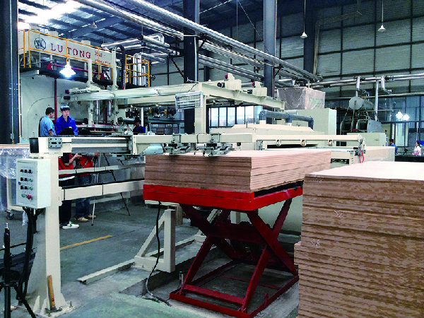 貼面熱壓機(jī)升降臺 貼面熱壓機(jī)升降臺